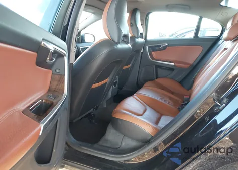 2011 Volvo S60 T6 из США, поврежденный, VIN YV1902FH0B2000730